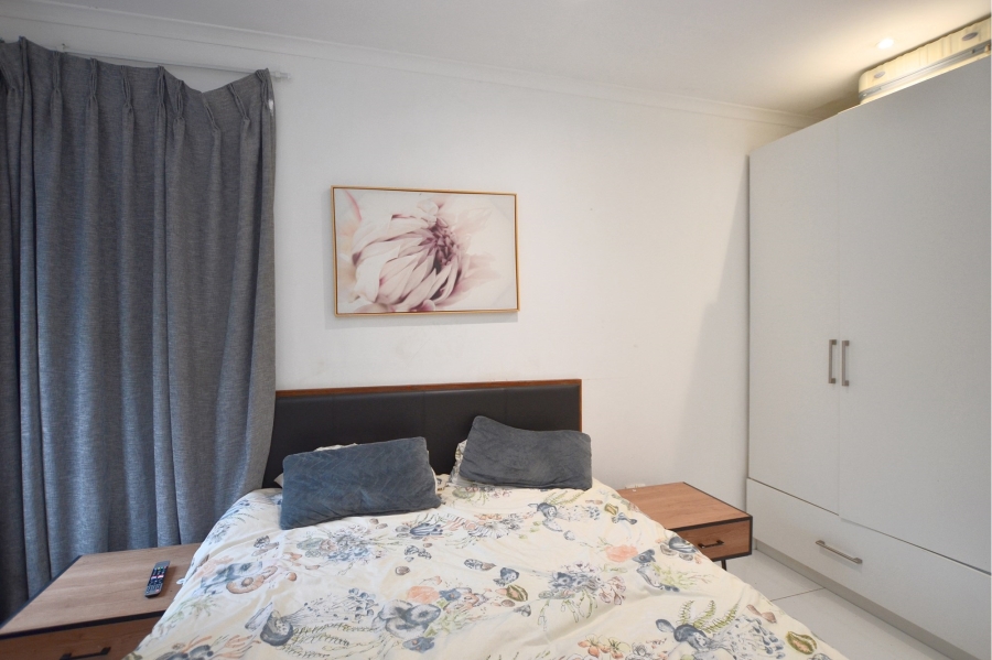 2 Bedroom Property for Sale in Kenridge Western Cape